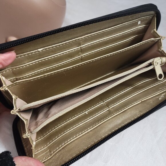 Nine West Wallet Clutch Zipper embossed 3/4 zip organizer retro geometric - Picture 5 of 5